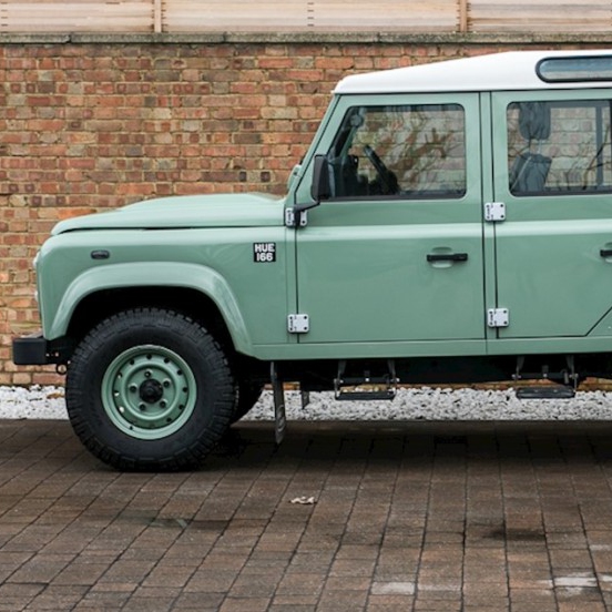 Land Rover Defender 110 (1993)